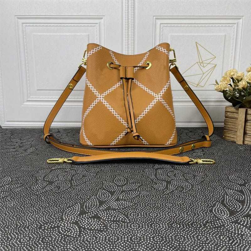

Evening Bags Women Handbag Bucket Bag Crossbody Bags Drawstring Embossed Letter Genuine Leather Detachable Handle Plain Fashion Handbags Pu