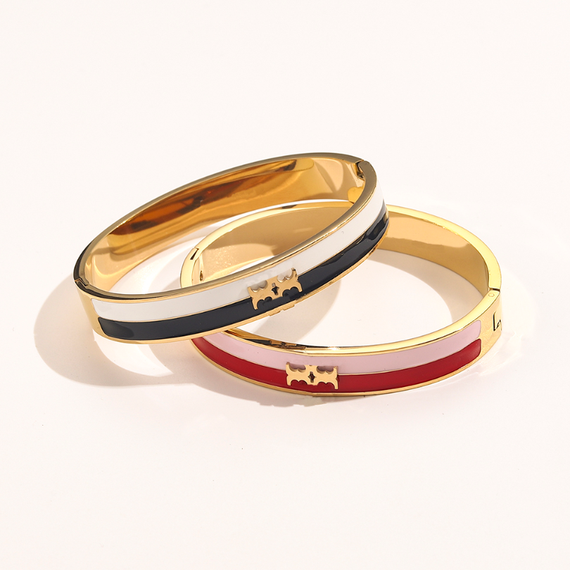 

Designer Bangles Bangle Luxury Charm Bracelets Women Pendant Gold Black Red Letter Jewelry Plated Stainless steel Wristband Cuff Fashion Accessories Letter