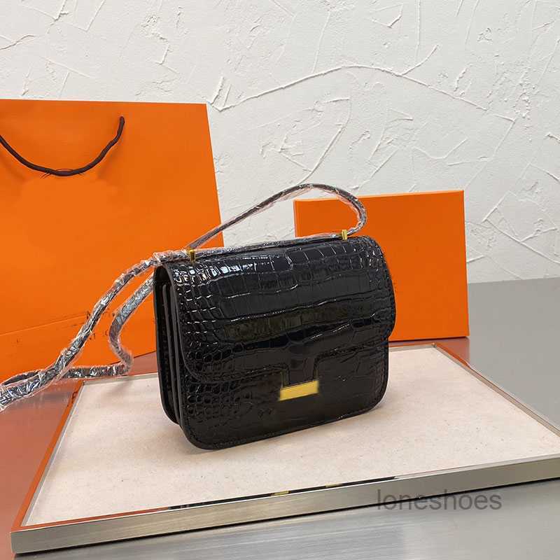 

Evening Bags Ladies Flap Handbag Crocodile Calfskin Crossbody Bag Fashion Stewardess Bag Women Wallet Long Shoulder Starp Golden HardwareMu, Red