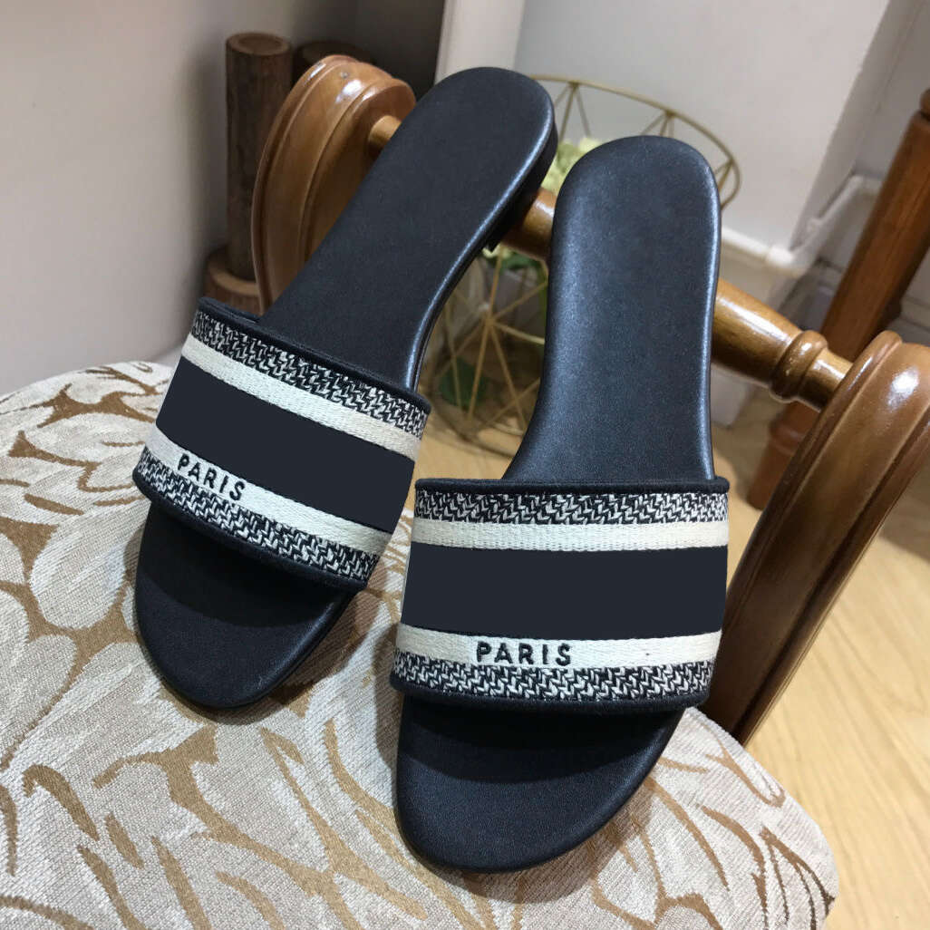 

Slippers 2022 Designer Sandals Slippers Flat Slipper Women Luxury Leather Summer Embroidery Fashion Beach Big Head Rainbow Letters, Pattern powder