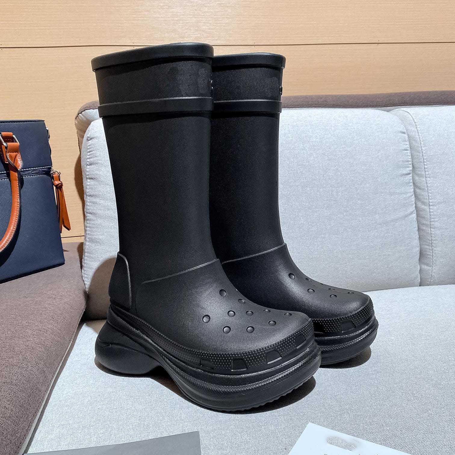 Top Designer Women's Boots Training Shoe Top Social Fashion Luxury Track Three Layer Black and White Leather Nylon Print Waterproof Outdoor