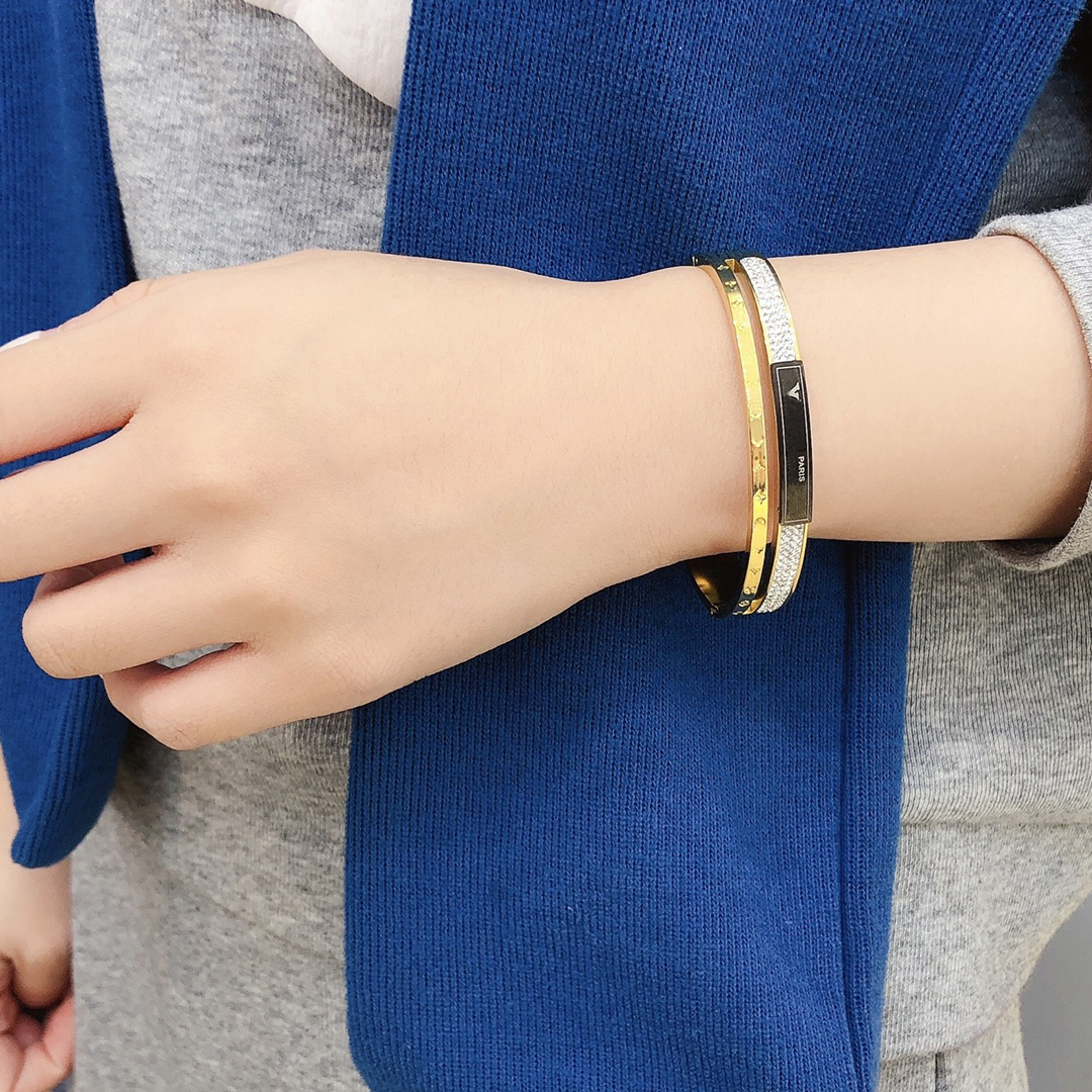 

Stainless steel Gold Bangle Bracelets Womens Luxury Designer Diamond Rhinestone Letter Jewelry Crystal Gifts Bangles Mens Bracelet Double Layer