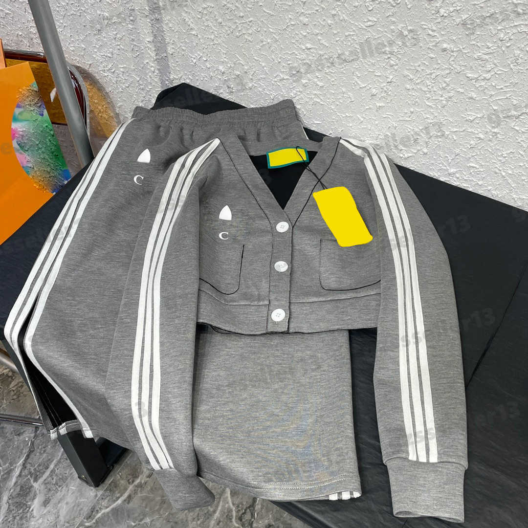 

Womens Two Piece Dresses Fashion Joint Letter Logo Print Two Piece Sets Street Brand Button Cardigan V-neck Jacket And Slit Skirt Suits, Extra shipping