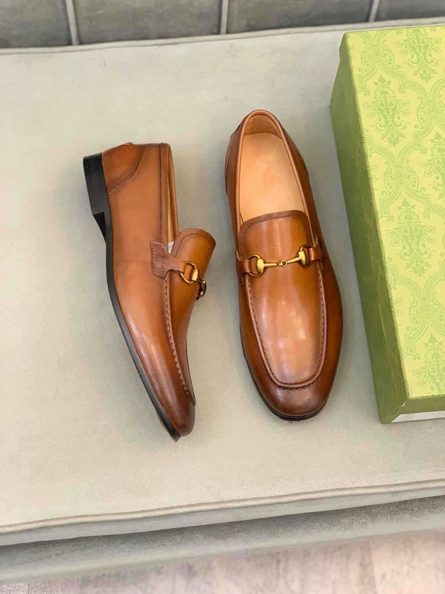 

Mens Horsebit Dr Moccasins Elegant Shoes Brand Gentleman Oxford Sneaker Walking Luxurious Designer Loafers Party Wedding