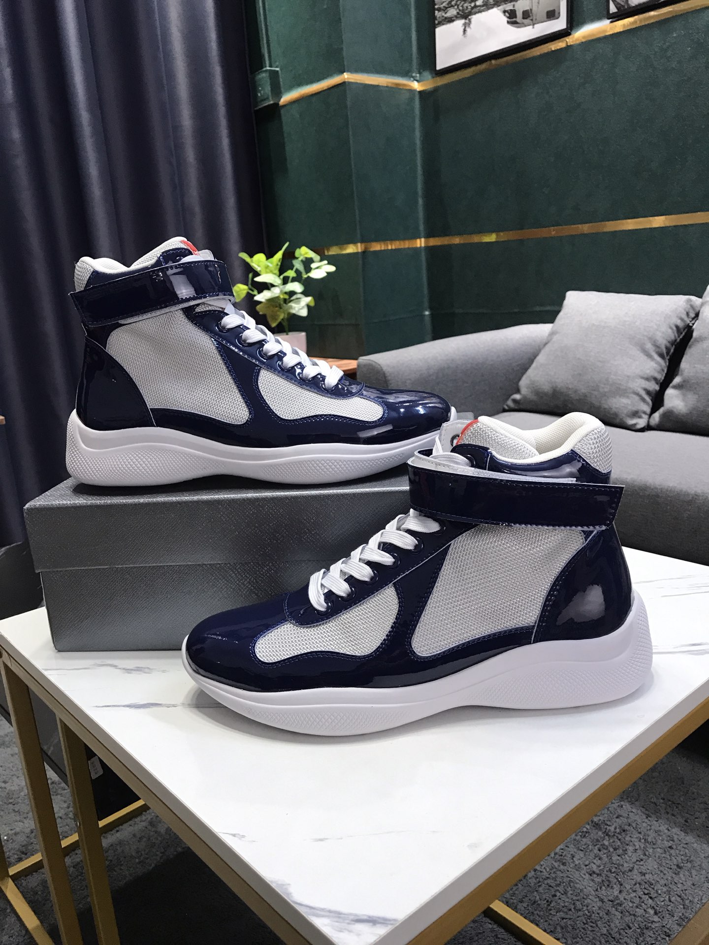 

2023 Designer America's Cup High Top Sneakers Men's Casual Walking Rubber Sole Men's Athletic Mesh Patent Leather Sneakers