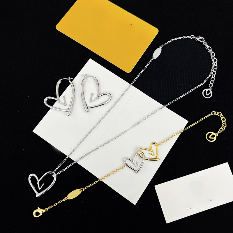 

Designer Gold Silver Necklace Set Luxurys Designers Pearl Pendant Necklaces Golden Earrings For Women Luxury Bracelet, Free