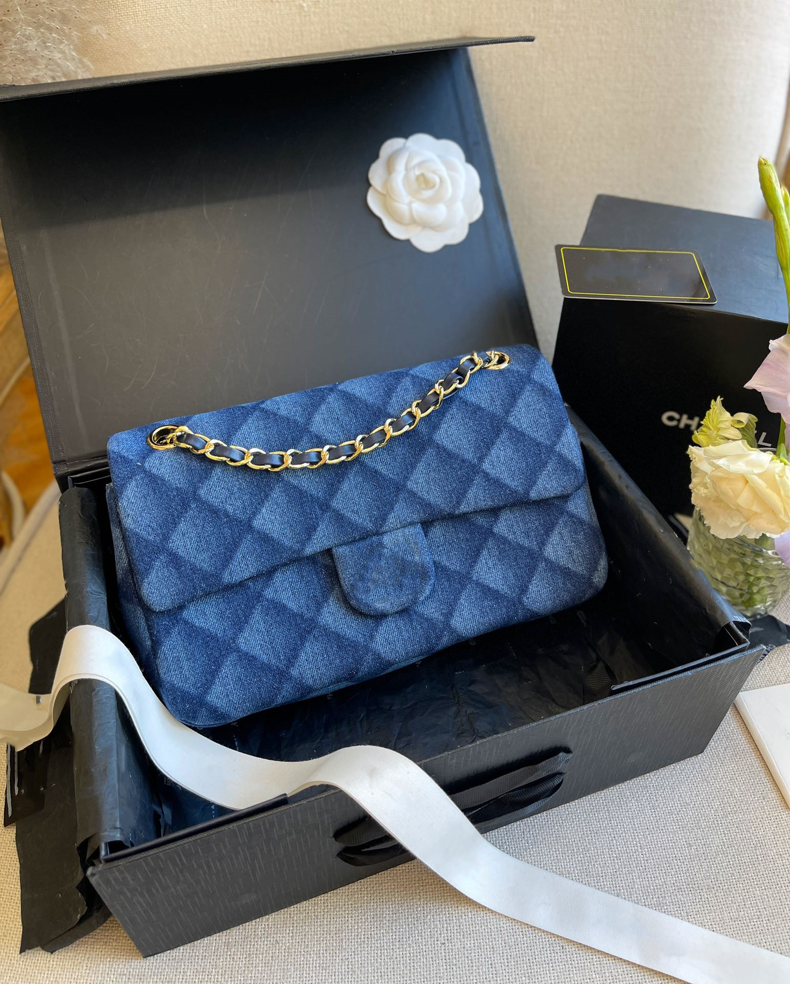 

Classic Denim Designer Bags Blue Quilted Gold Metal Matelasse Chain Crossbody Shoulder Rectangular Large Capacity Luxury Handbags 25CM