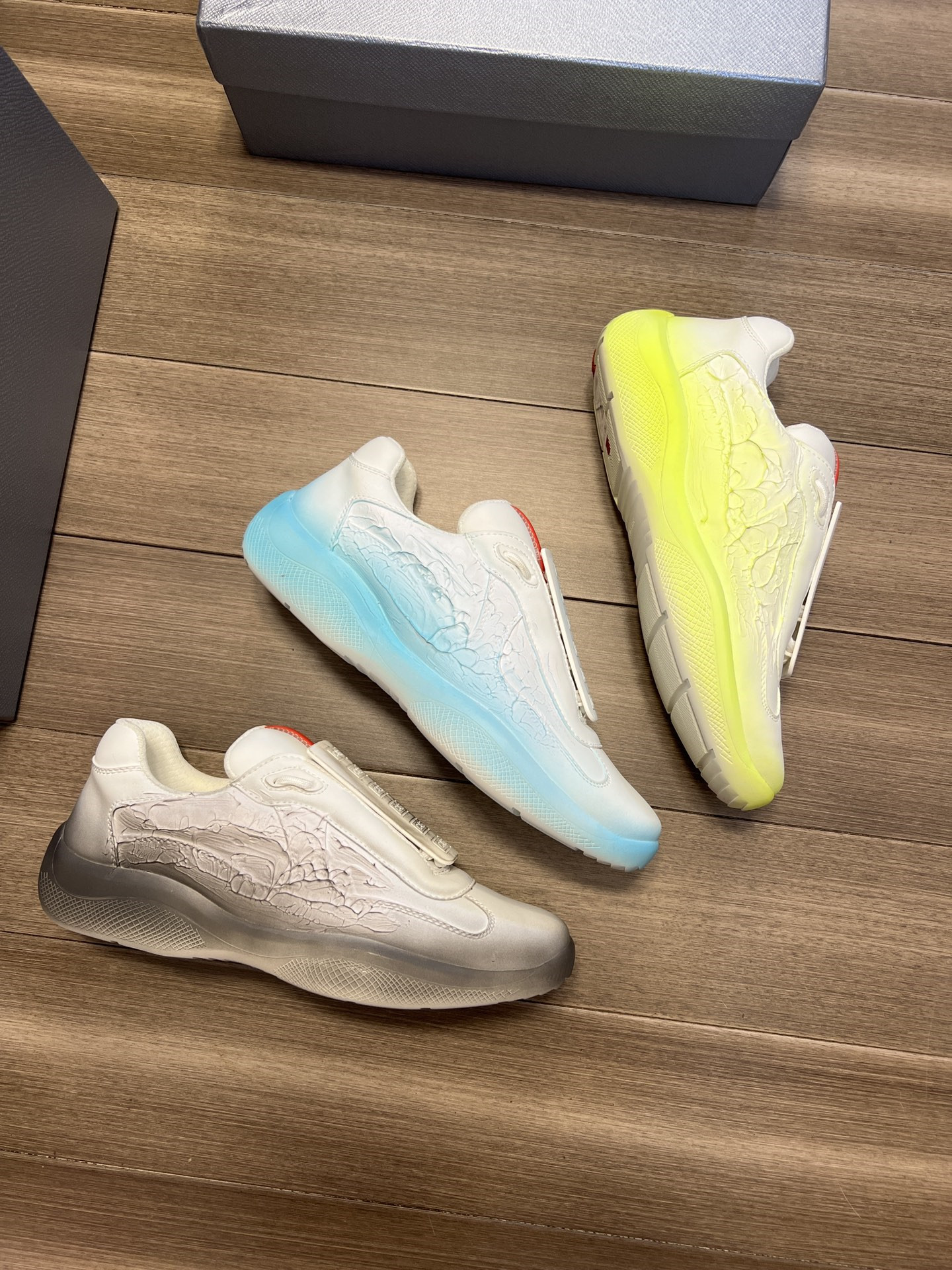 

New Designer man Casual Shoe extravagance leather light Sneakers Wholesale price Canvas mate Trainers TPU non-slip Breathable sneaker with box dustbag size 39-46