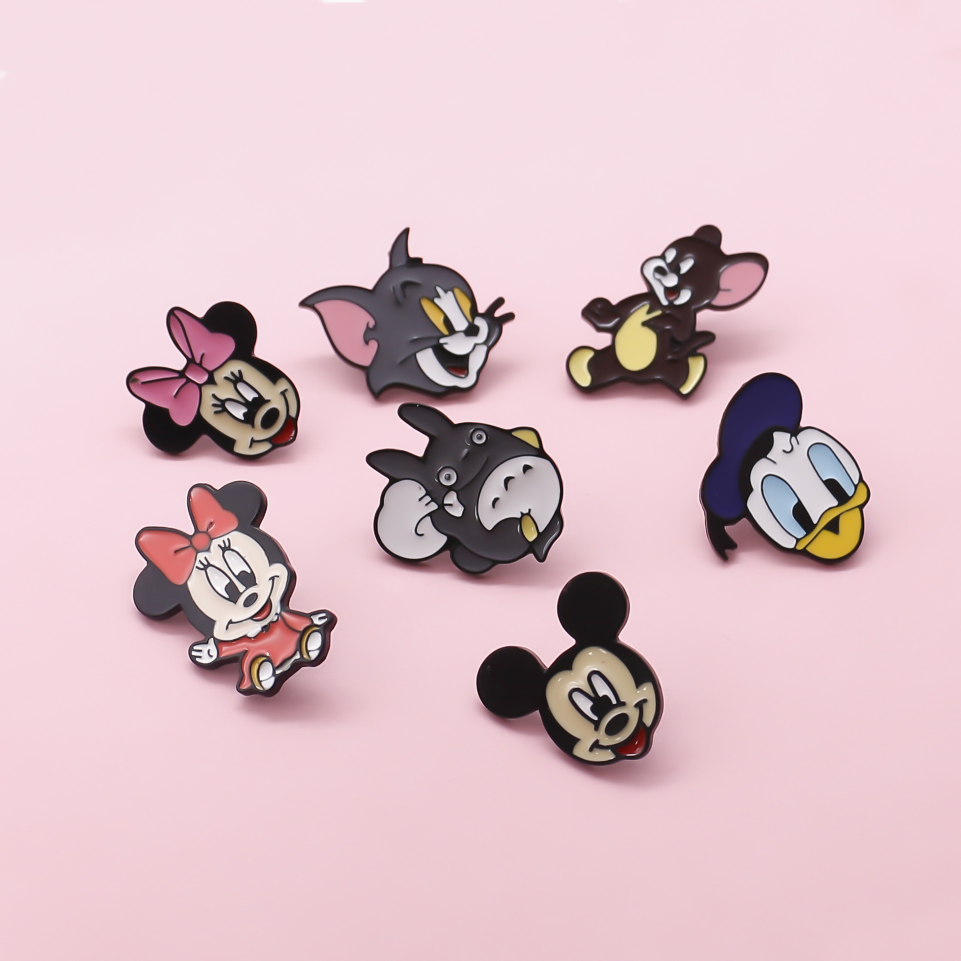 

Cats bow knot Cute Anime Movies Games Hard Enamel Pins Collect Metal Cartoon Brooch Backpack Hat Bag Collar Lapel Badges Women Fashion Jewelry Elf brooch, Color #1