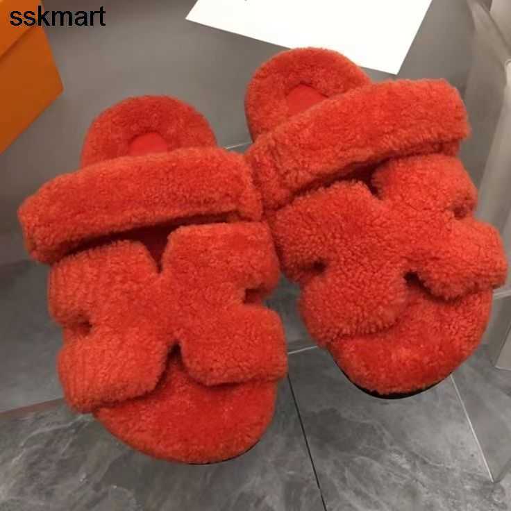 Slippers Designer H Fur Slippers Sandales Velcro Femmes Automne LAMB LABE PLAT Bottom Leisure Fur One-Piece Slippers