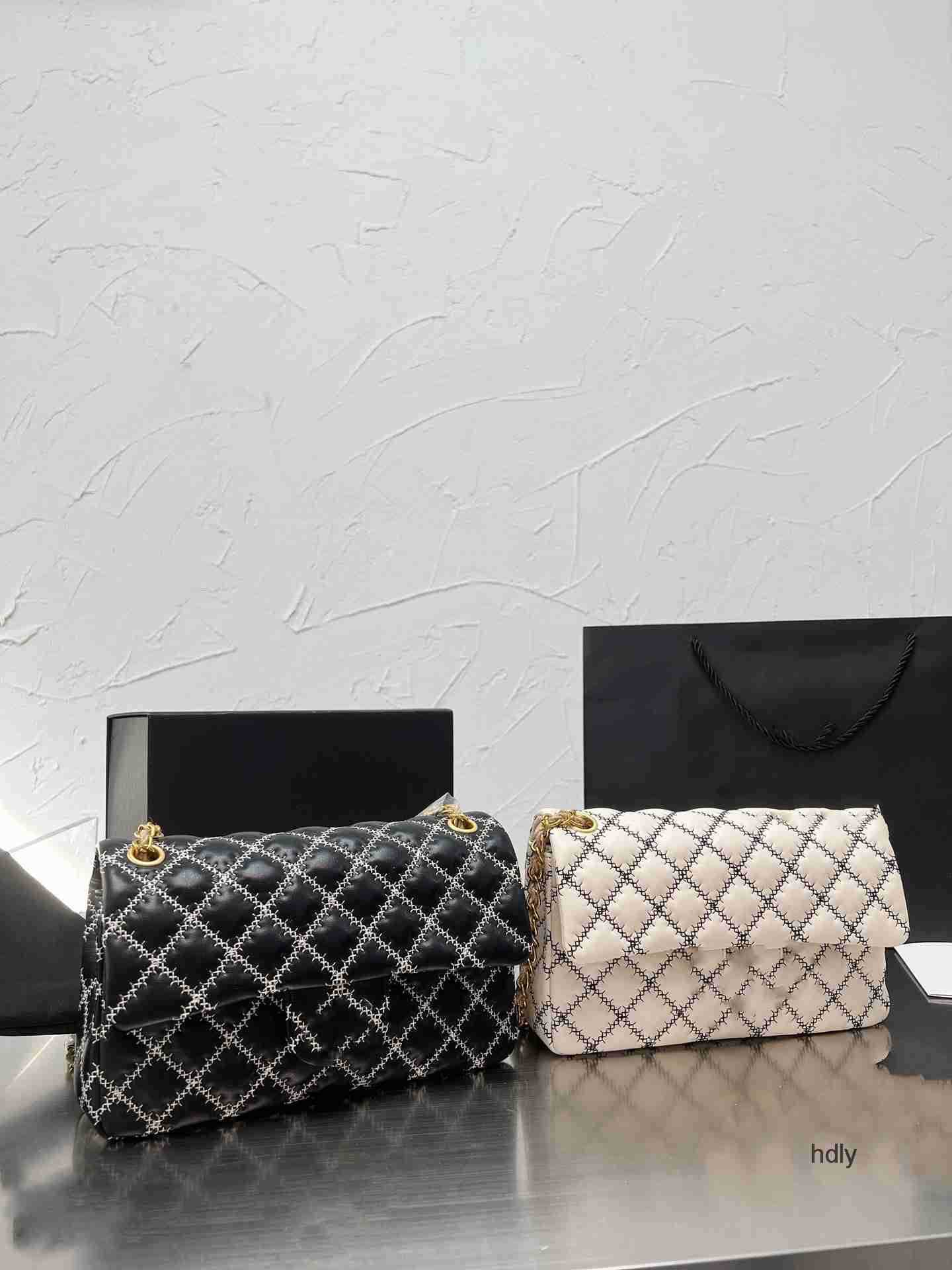 

Evening Bags Luxury Designer Spring and Autumn CF Series Women's Bags One Shoulder Crossbody Portable Chain Rhombus Pattern Versatile Black White