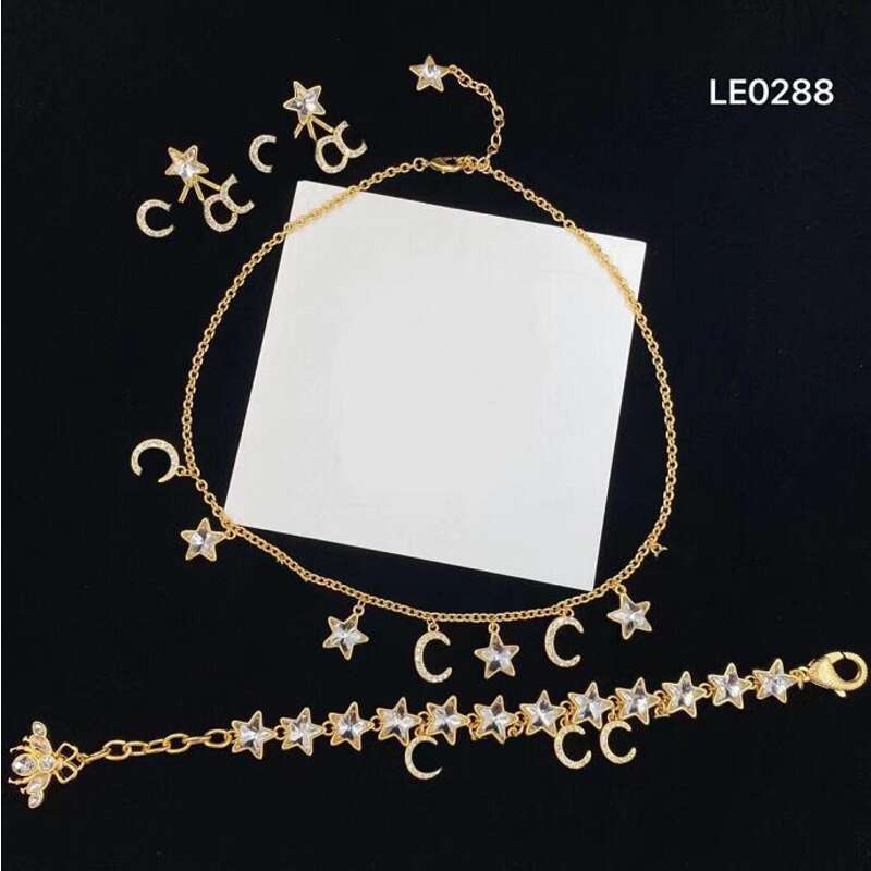 

Unisex Star Stainless Steel Necklaces Earings Set Designers Metal Chains Link Girl Necklace Designer Brand Letter Punk Bracelet Jewelry Set, Box
