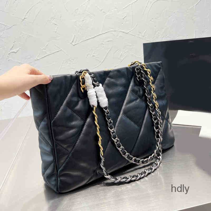 

Evening Bags Large Capacity Tote Women Chain Handbag Designer Shopping Bags Handbags Messengers Crossbody Bag Lady Purses, Black