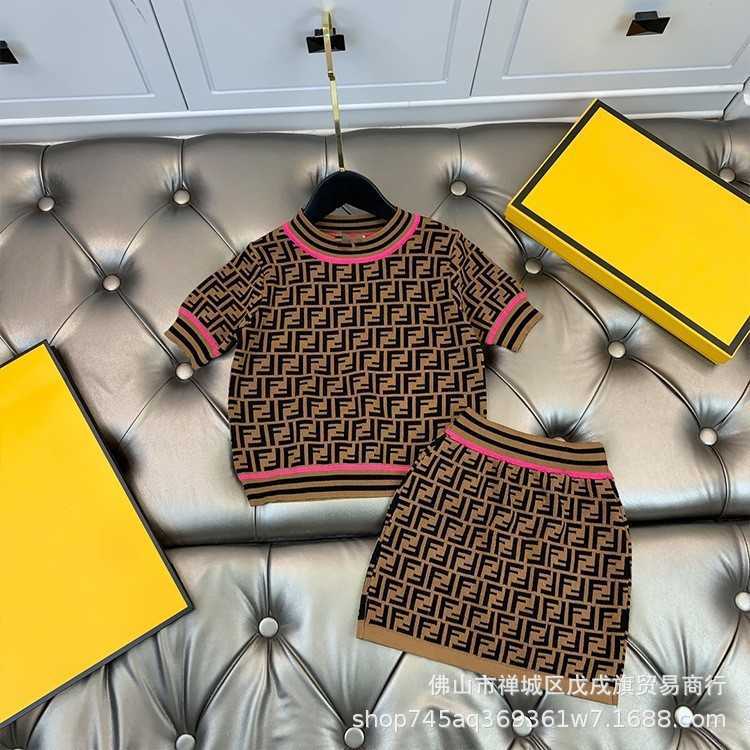 

Clothing Sets Designer High set girls' Pullover letter full print round neck Pullover long / short sleeve knitted sweater Hip Wrap Skirt two piece set, Short sleeved skirt