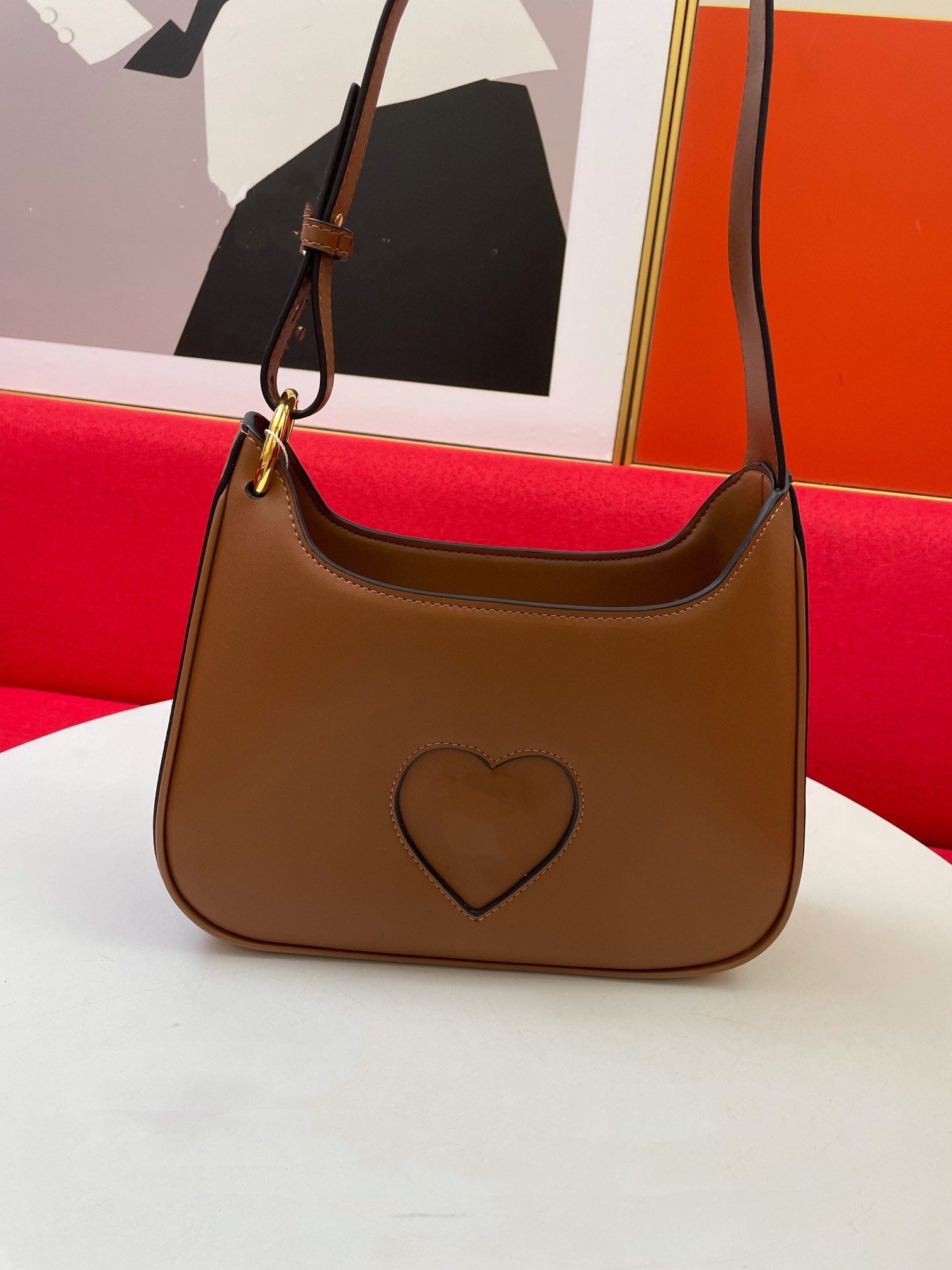 

2022 Women New Style Bag Genuine Leather Underarm Bag Fashion Design