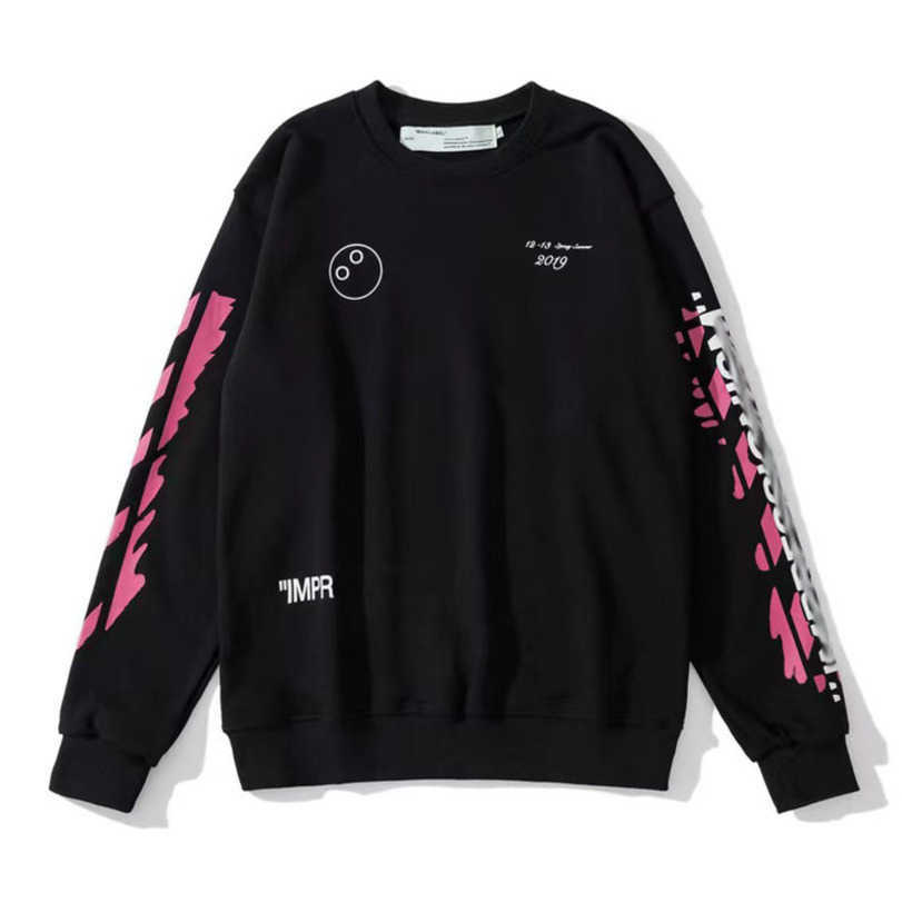 Vesses de pull de luxe classiques pour femmes Sweatshirts blancs à capuche à sweats blancs chouchis noirs hommes arrow Cross Letter Imprimez la t