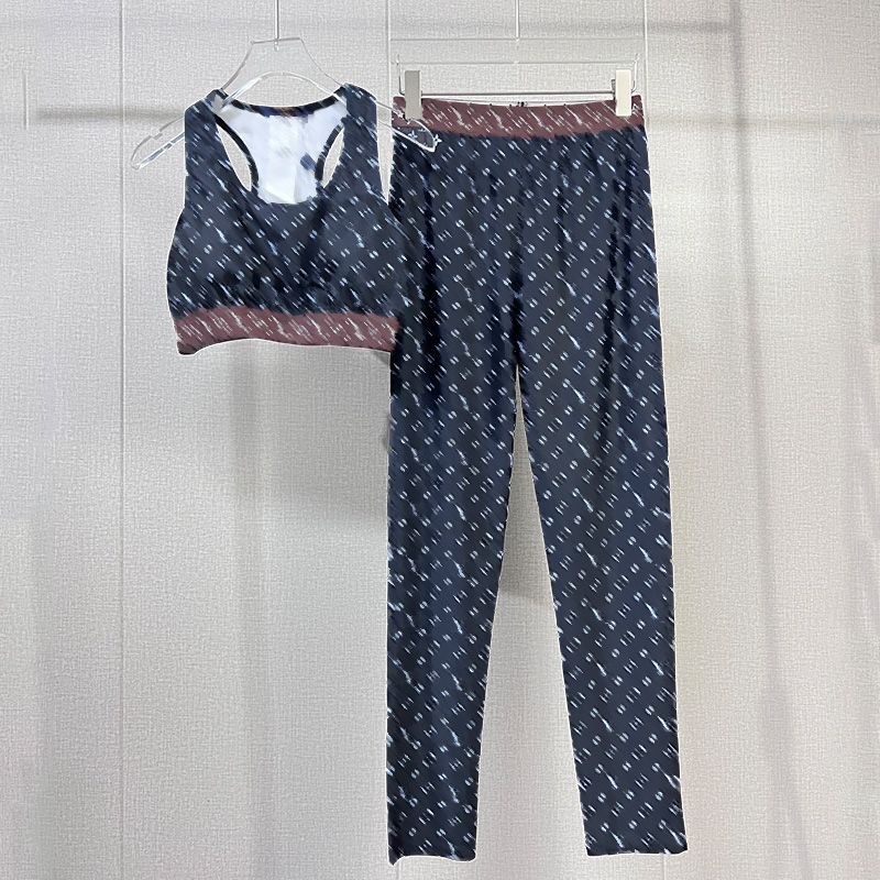 

Women's Tracksuits Summer Breathable Outfit Women Sleeveless Sport Bra Tight Fitting Yoga Leggings Letter Print Designer Tracksuits