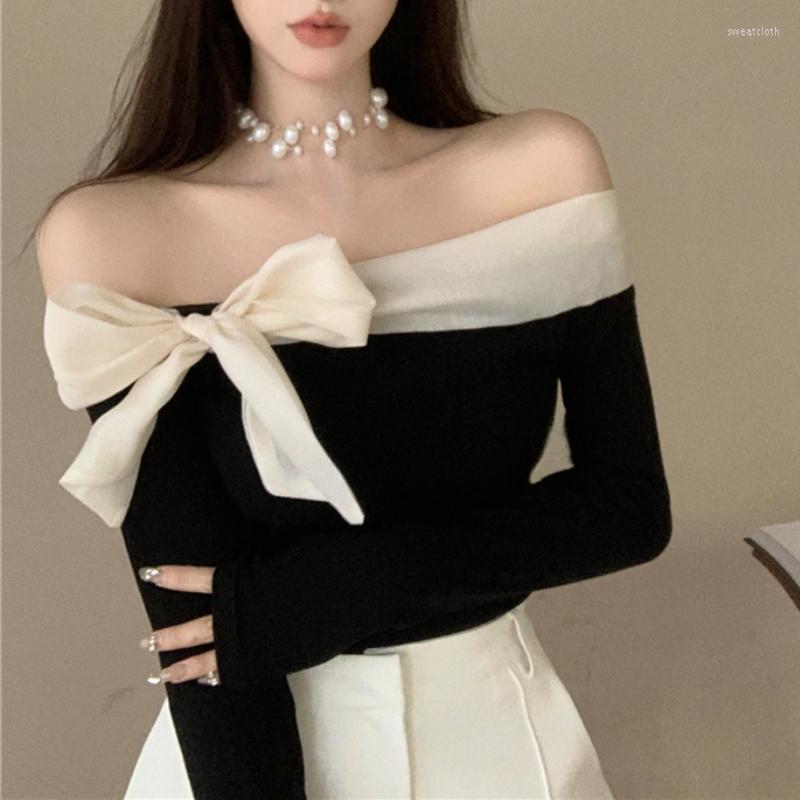 T-shirts pour femmes Style coréen T-shirt à épaules dénudées Femme Automne Noir Sweet Slim Fit Bow Tie Bretelles Chemise à manches longues Bottom
