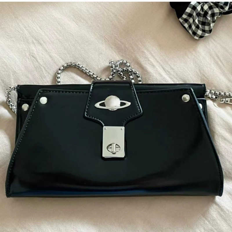 22ss womens bags vivi designer new product chain buckle large-capacity portable diagonal Bag black fashion all-match tote luxury bag