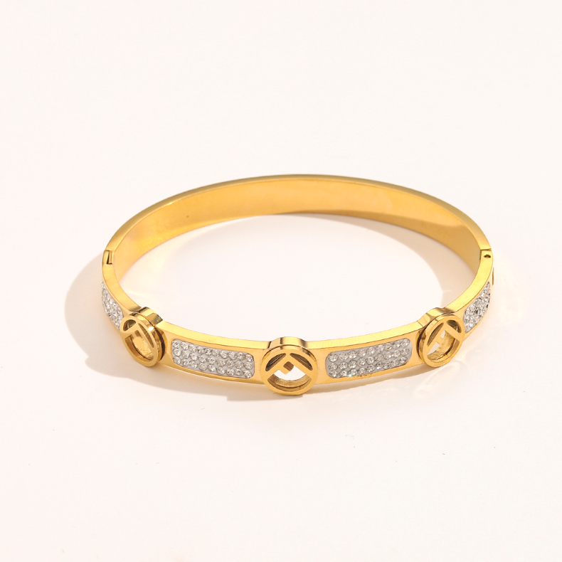 

Europe America Fashion Style Bracelets Women Bangle Luxury Designer Bracelet Crystal 18K Gold Plated Stainless steel Wedding Love Gift Jewelry