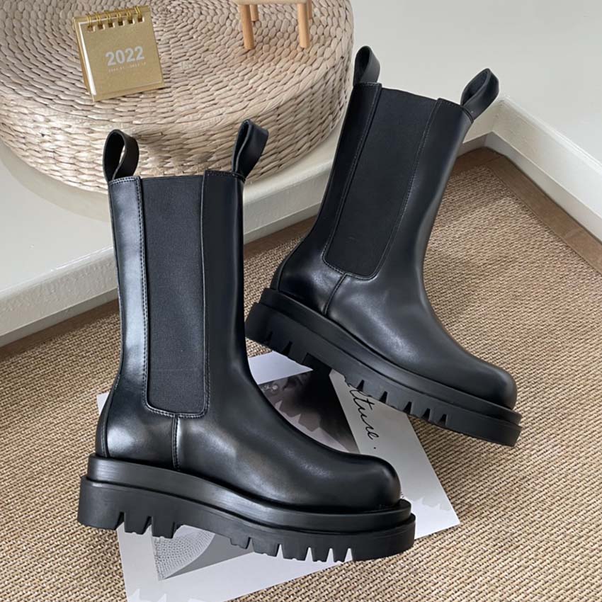 Bottes pour femmes Chunky Boot Fashion Plate-forme antidérapante Bootie en cuir véritable cristal extérieur Martin cheville Designer Bottega Tire