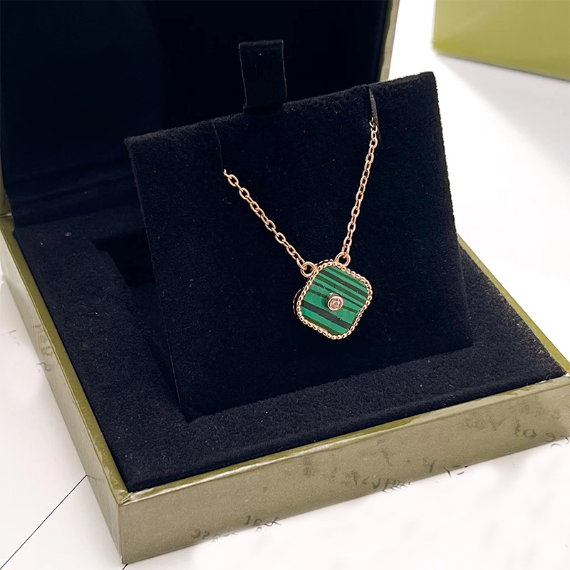 Classique Femmes Colliers Cristal Fleur Pendentif Marque Designer Cou Chaîne 8 Couleurs Élégant Pendentifs Bijoux