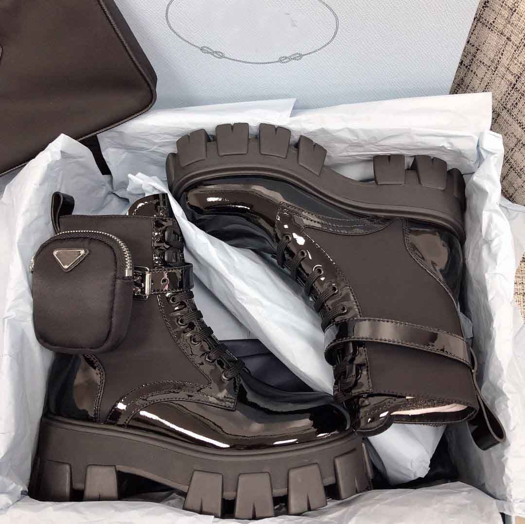 

Winter Luxury Women Ankle Boot Monolith Leather And Nylon Fabric Boots Metal Triangle Chunky Block Sole Lady Martin Motorcycle Combat Booty EU5-40