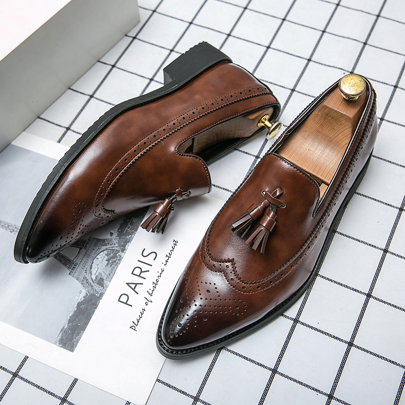 Bullock mocassins hommes chaussures couleur unie PU bout pointu sculpté gland une pédale classique affaires décontracté fête de mariage quotidien