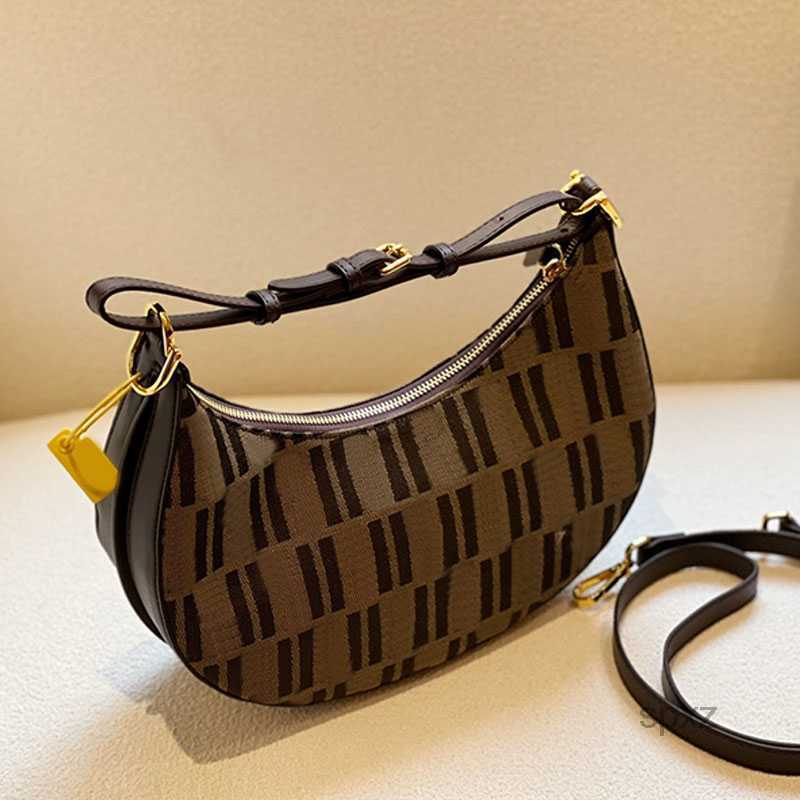 

Evening Bags 2022 Axillary Tote Bag Shoulder Bags Women Half Moon Handbag Purse Classic Print Letter Zipper Closure Handle Removable Shoulder Strap Wallet