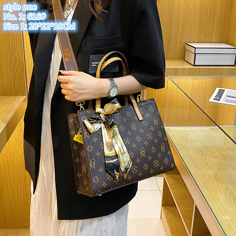 Factory Outlet Dames Sacs d'épaule 2 styles Elegant Atmosphère Printing Tote Sac Contrast Multifinection en cuir Sac à main