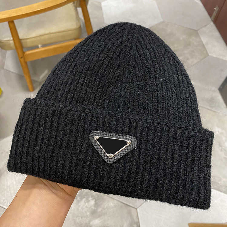

Ball Caps Winter fashion men's and women's bucket hats wool flanging women's knitted antifreeze caps, 11