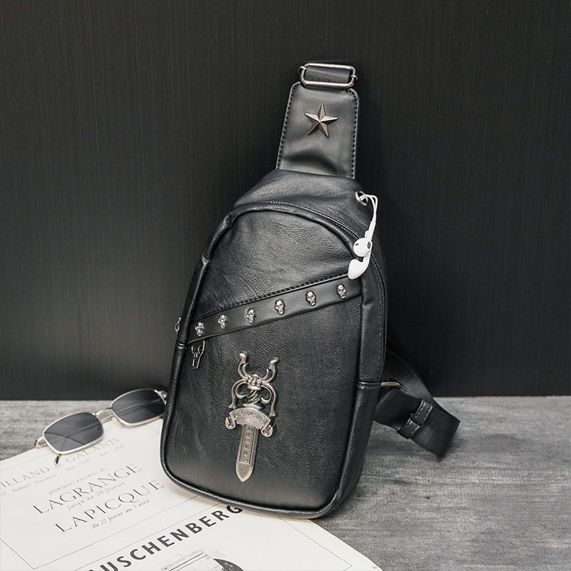 

Factory wholesale men handbag cool trend leather messenger bag personality rivet punk shoulder bags outdoor leisure fashion leathers handbags, Black-3151