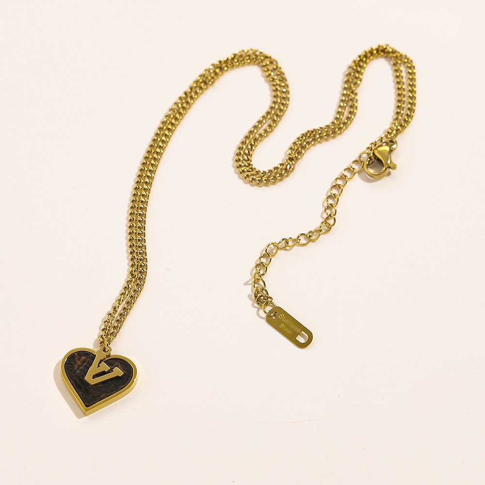 

Luxury Design Necklace Chain 18K Gold Plated Stainless Steel Necklaces Choker Chain Brand Letter Flower Pendant Fashion Womens Wedding Jewelry Accessories