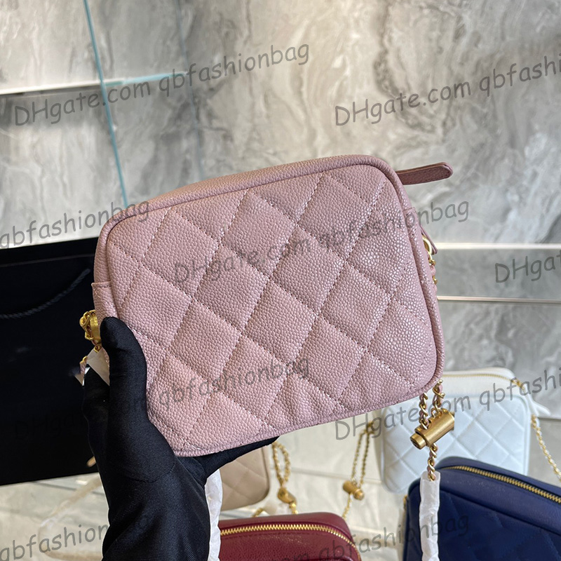 

Womens Quilted Camerra Vanity Box Bags Caviar Leather Calfskin Purse With Gold Metal hardware Matelasse Chain Crush Button 6 Colors Designer Handbags 18CM