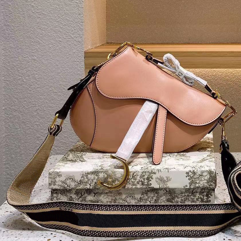 

Handbag Saddles bag with Strap Designer Bag backpacks Tote Wallet magnetic Metal pendant Purses Top 5A Shoulder bags Womens Crossbody Handbags q1, #10