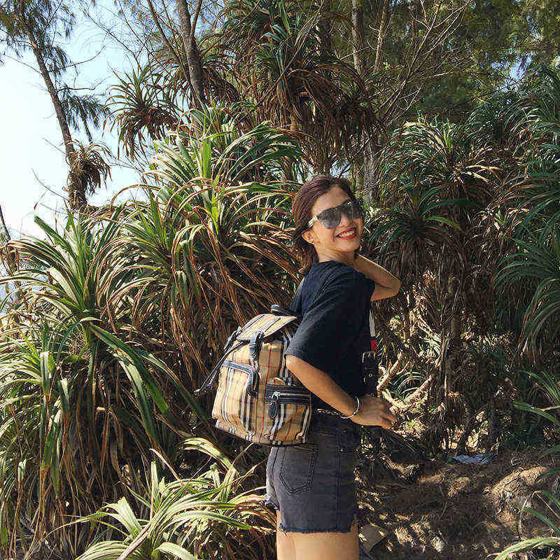 

Designer bags Mens Plaid stripe backpack new backpack flap with waterproof messenger bag women crossbody bags, Split