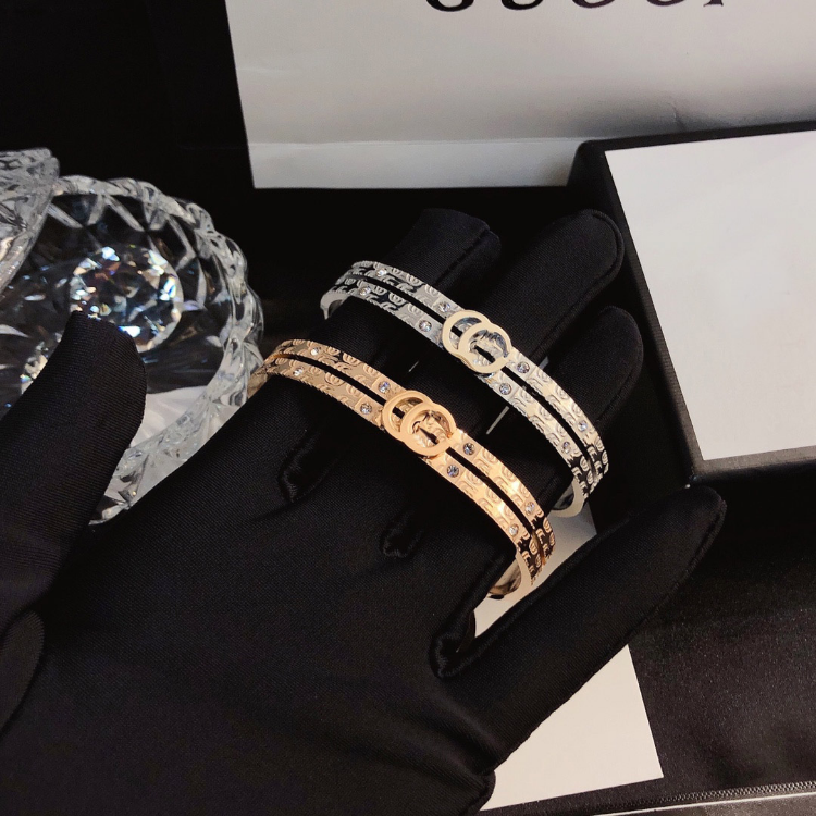 

Designer Bracelet Bangle Charm bracelet Luxury Bracelets Women Letter Jewelry Plated Stainless steel 18K Gold Wristband Cuff Fashion Party Accessories