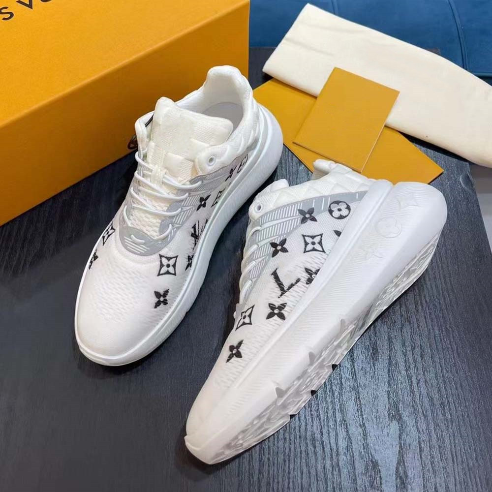 

Men's Designer Shoe Beverly Hills slip-on Sneaker Soft Calf Leather Sports Sneakers Embossed Oversized Monograms Pattern Comfortable Casual Driving Shoes for Men 02