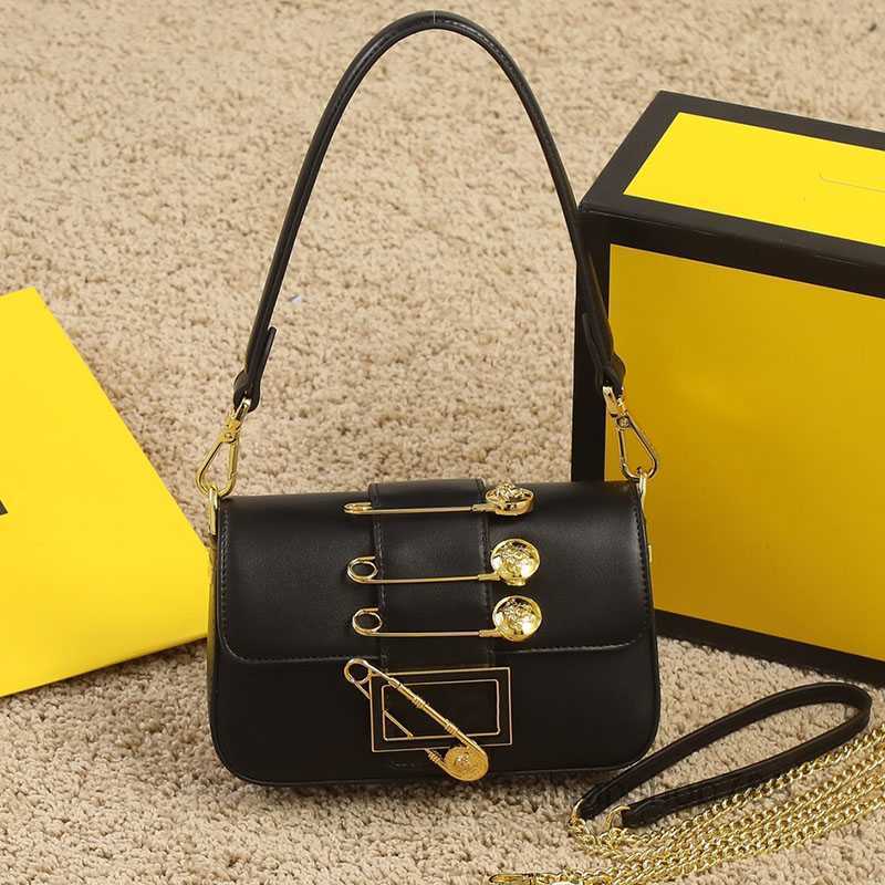 

Evening Bags Shoulder Brooch Baguette Bag Crossbody Bags Chain Women Real leather Lady Handbag Purse quality jointly-designed Removab, Blue