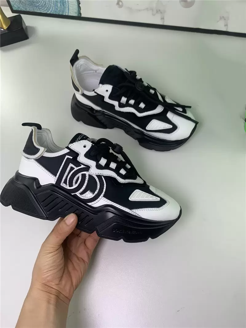 2022 luxury designer sneakers shoes Luxury Daymaster Trainers Low Top Flat Sorrento Print white black leather Trainers With Box pJT