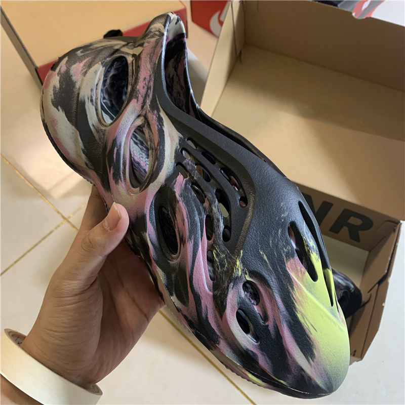 2022 men designer foam runner sandal mens summer indoor pantoufle outdoor Non-slip slippers moon grey onyx slides womans fashion beach flat sandals