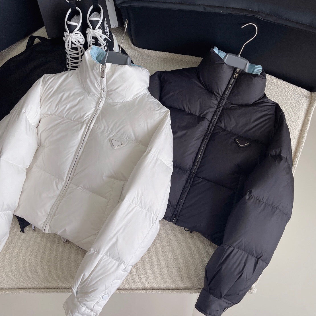 

2022 New Fashion Women's Jackets Thick Warm Winter White Down Jacket Women Stand Collar Zipper Long Sleeve Casual Loose Coat