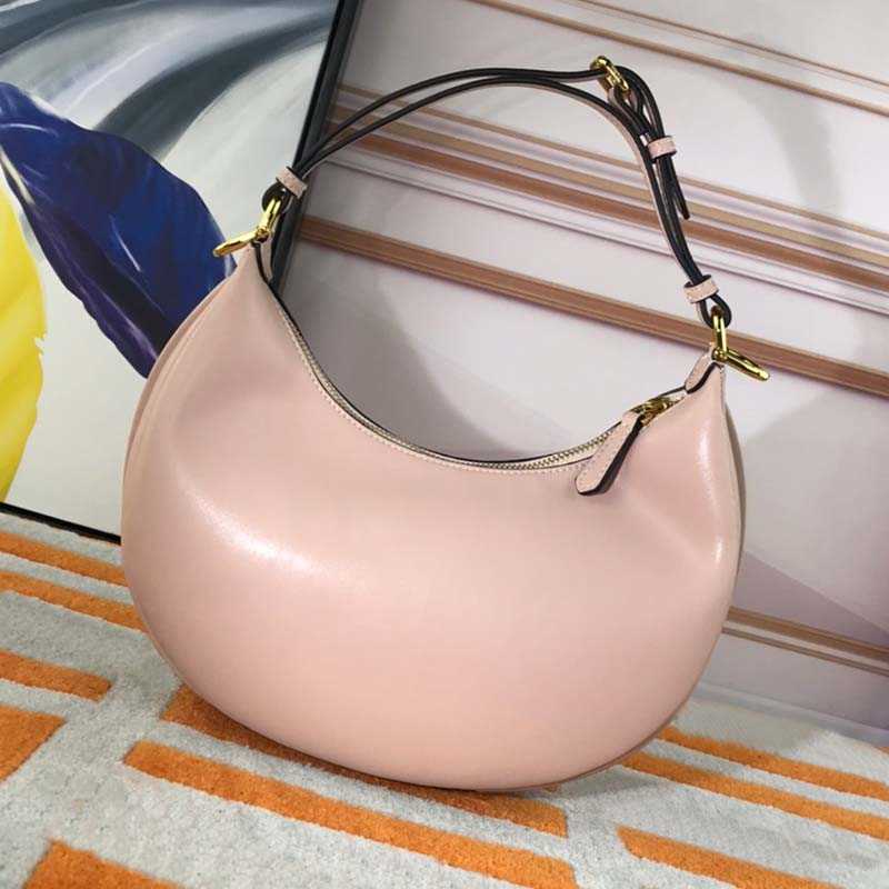 

Fashion bagCrescent Praphy Crossbody Plain Handbags Half Moon Axillary Shoulder Bags Genuine Leather bag Bottom F Letter Small Tote Wallets Zipper Closure, 16.5x14x5cm