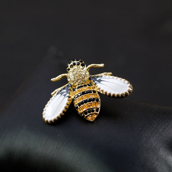 

Crystal Bee Brooch pin Gold Business suit tops corsage Rhinestone brooches for women men gift Fashion jewelry