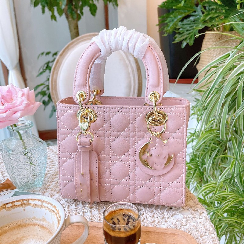 

luxury shopping Totes Designer 5a Woman Shoulder Bags Handbags Lady Leather Tote Female Leather Oblique Cro Platinum Portable Crobo, Red