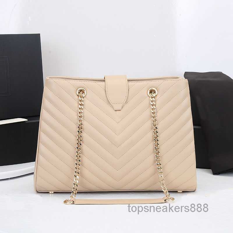 

Evening Bags Handbag Axillary Bag Shopping Bag Shoulder Bags Fashion Quilted Decoration Hardware Chain HighCapacity Simple Atmosphere, Red