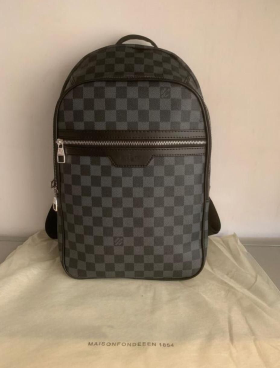 

Louiseitys Bags Viutonitys Crossbody LVs VUTTONS Designer Backpack Men Leather Backpack Fashion Shoulder Bag Women Travel School Man Crossbo