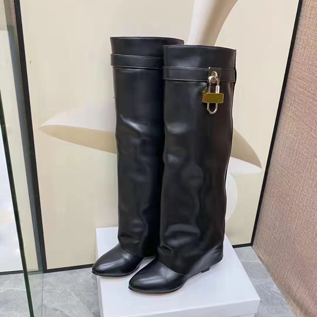 

Women's fashion boots three colors black red beige size 35-41