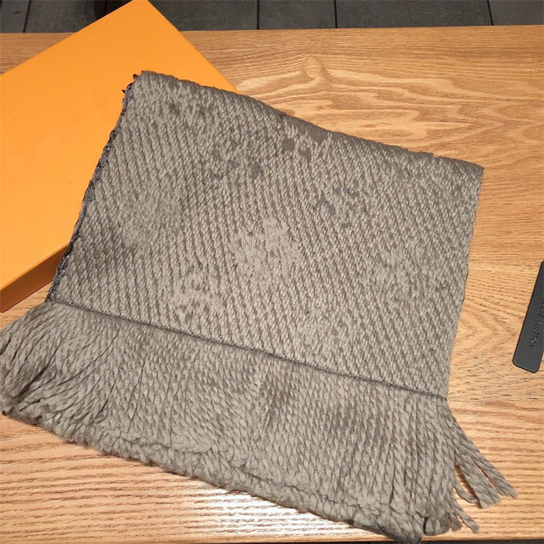 

Designer Silk Scarf Mens Luxury Scarf Womens four Season Shawl Fashion Letter Scarves Size 180x70cm 6 Color Optional exquisite gift box packaging