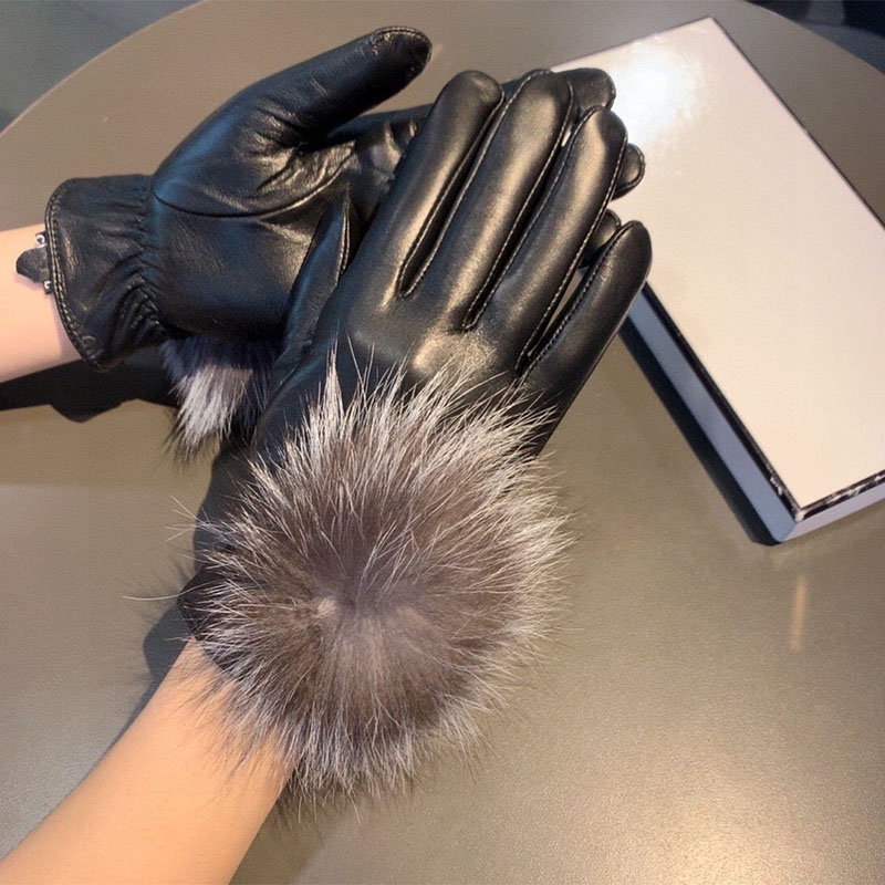 

Men Women Designer Gloves Winter Luxury Genuine Leather Mittens Brand Five Fingers Glove Warm Cashmere Inside Touch Screen Mitten Multi-style box wholesale mittens